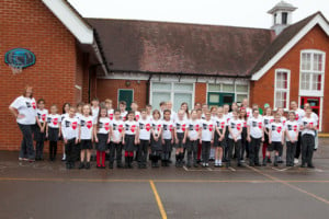 Primary school choir sings at O2