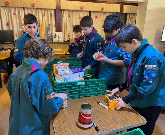 8th Farnham Scouts help out at Farnham Food Bank