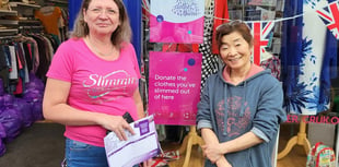 Slimmers donate clothes worth £2,500 to Alton charity shop