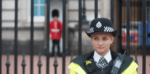 Correction: Labour promises 13,000 new police officers nationally