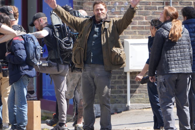 Gerard Butler Greenland filming Alton