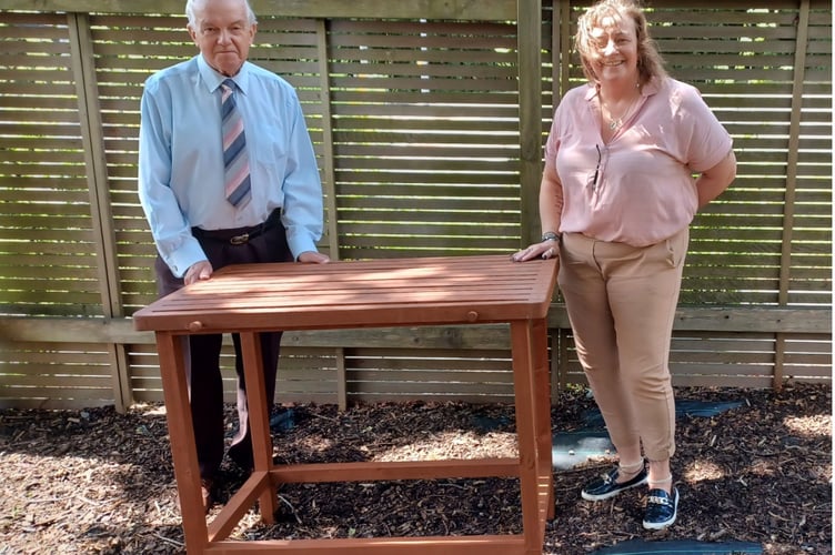 Bordon Men's Shed table feat